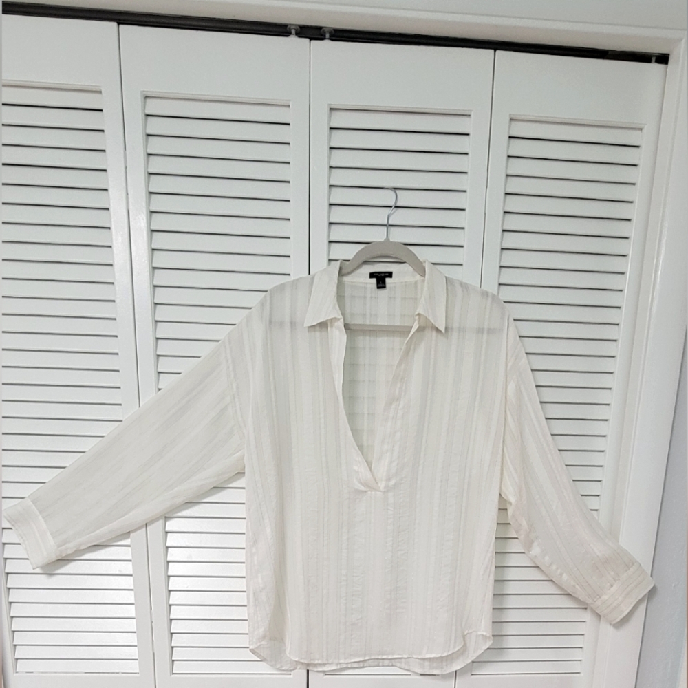 Ladies Ann Taylor Long Sleeve Top